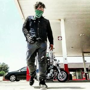 Meet your Posher, Johnny